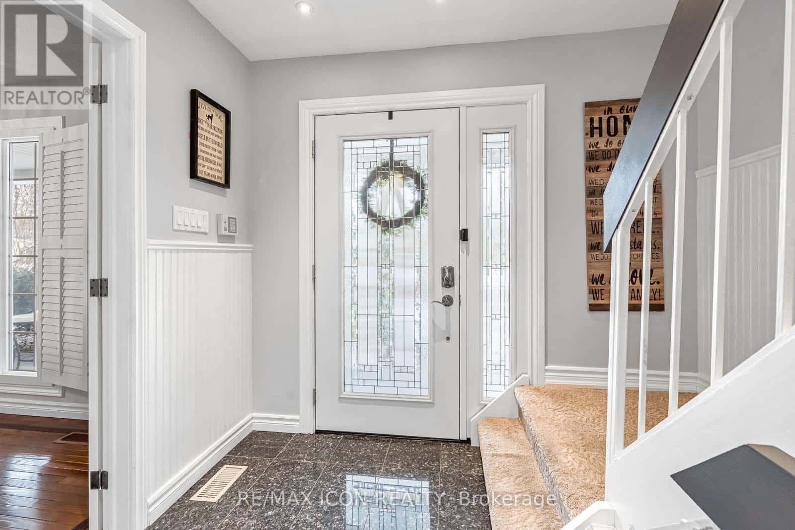 151 BRIXHAM CRESCENT — London South (South M), Ontario - Photo 4 of 40