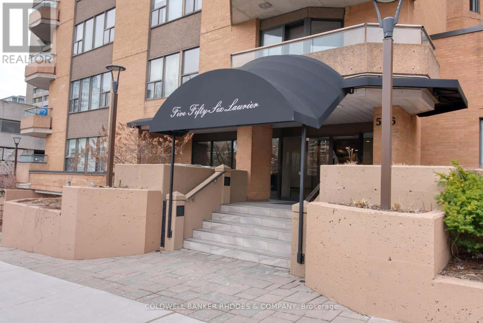 1105 - 556 LAURIER AVENUE W — Ottawa, Ontario - Photo 3 of 39