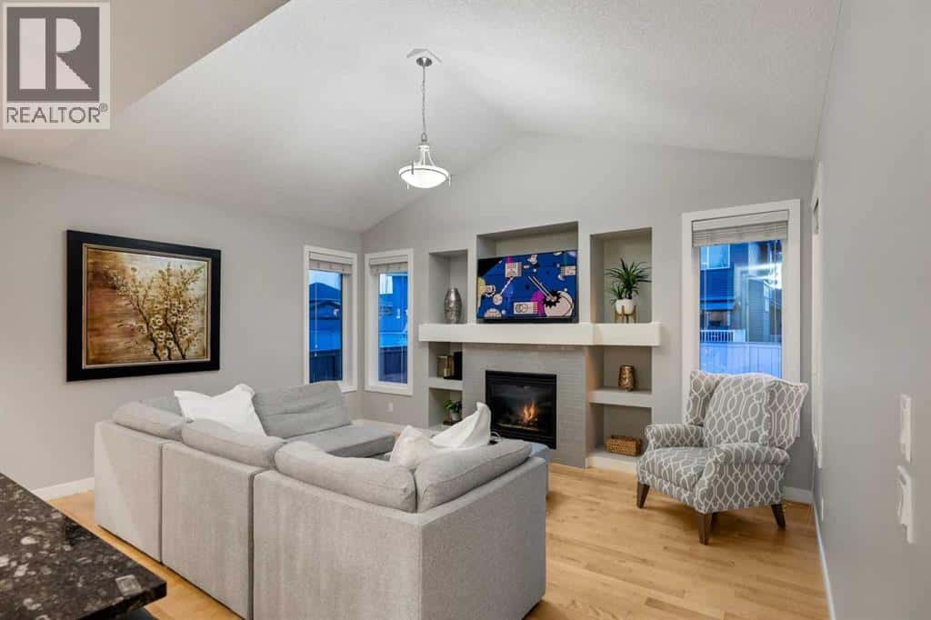 2322 Bayside Circle SW — Airdrie, Alberta - Photo 4 of 50