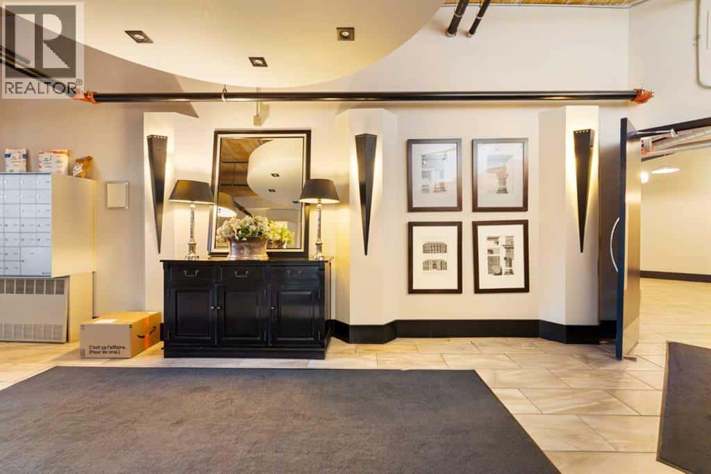 305, 535 10 Avenue SW — Calgary, Alberta - Photo 3 of 42