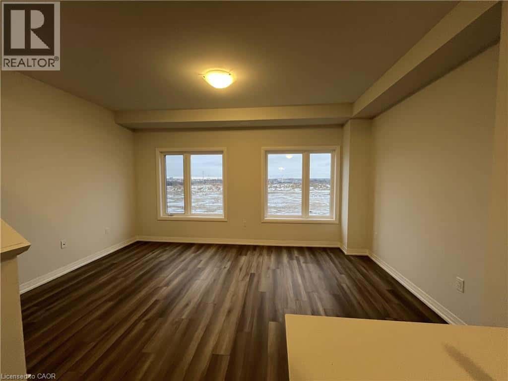 155 EQUESTRIAN Way Unit# 95 — Cambridge, Ontario - Photo 5 of 8