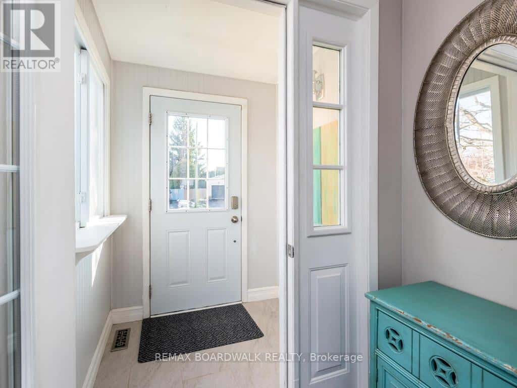 15 TERRY FOX AVENUE — Carleton Place, Ontario - Photo 3 of 35