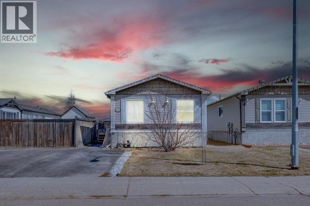 157 Elm Street — Fort McMurray, Alberta - Main photo