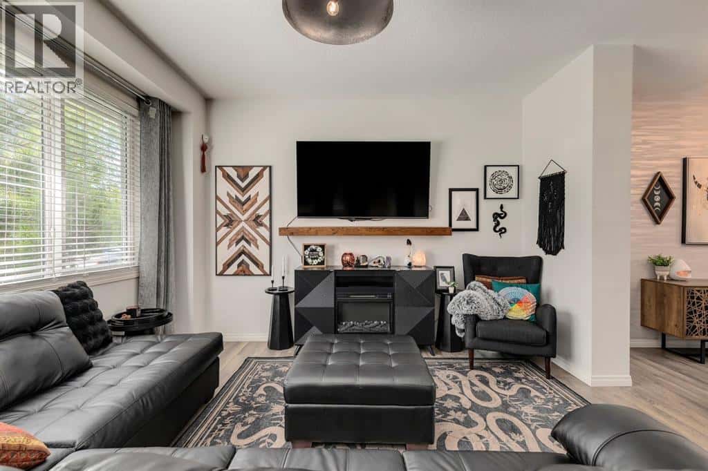 53 Seton Manor SE — Calgary, Alberta - Photo 5 of 48