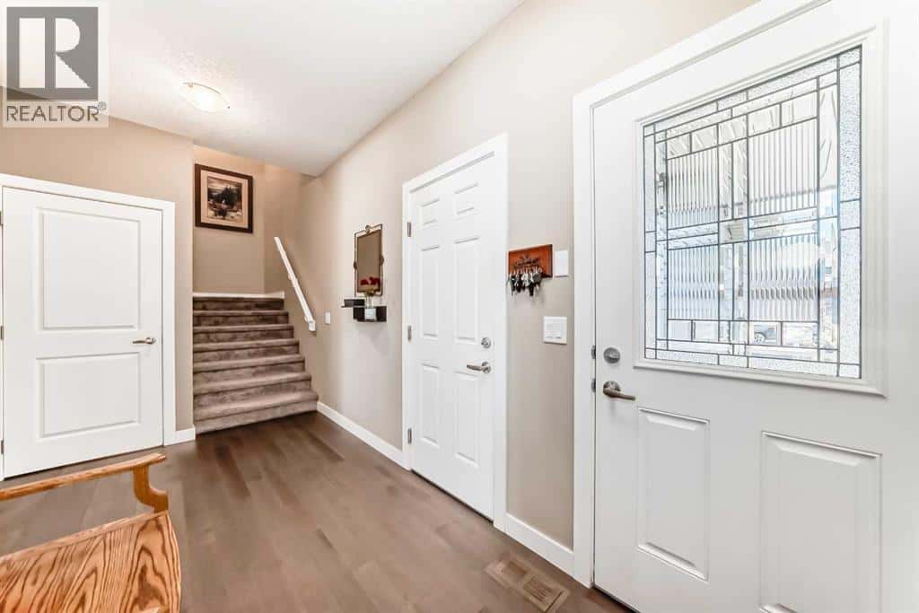 620 EDGEFIELD Street — Strathmore, Alberta - Photo 5 of 50