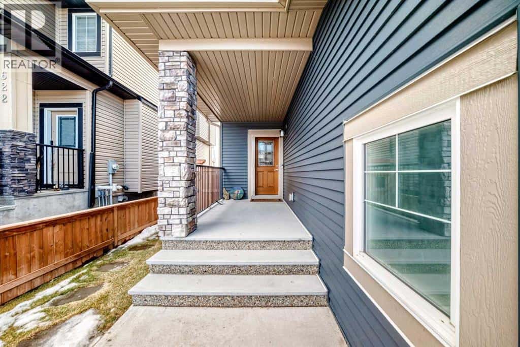 620 EDGEFIELD Street — Strathmore, Alberta - Photo 4 of 50