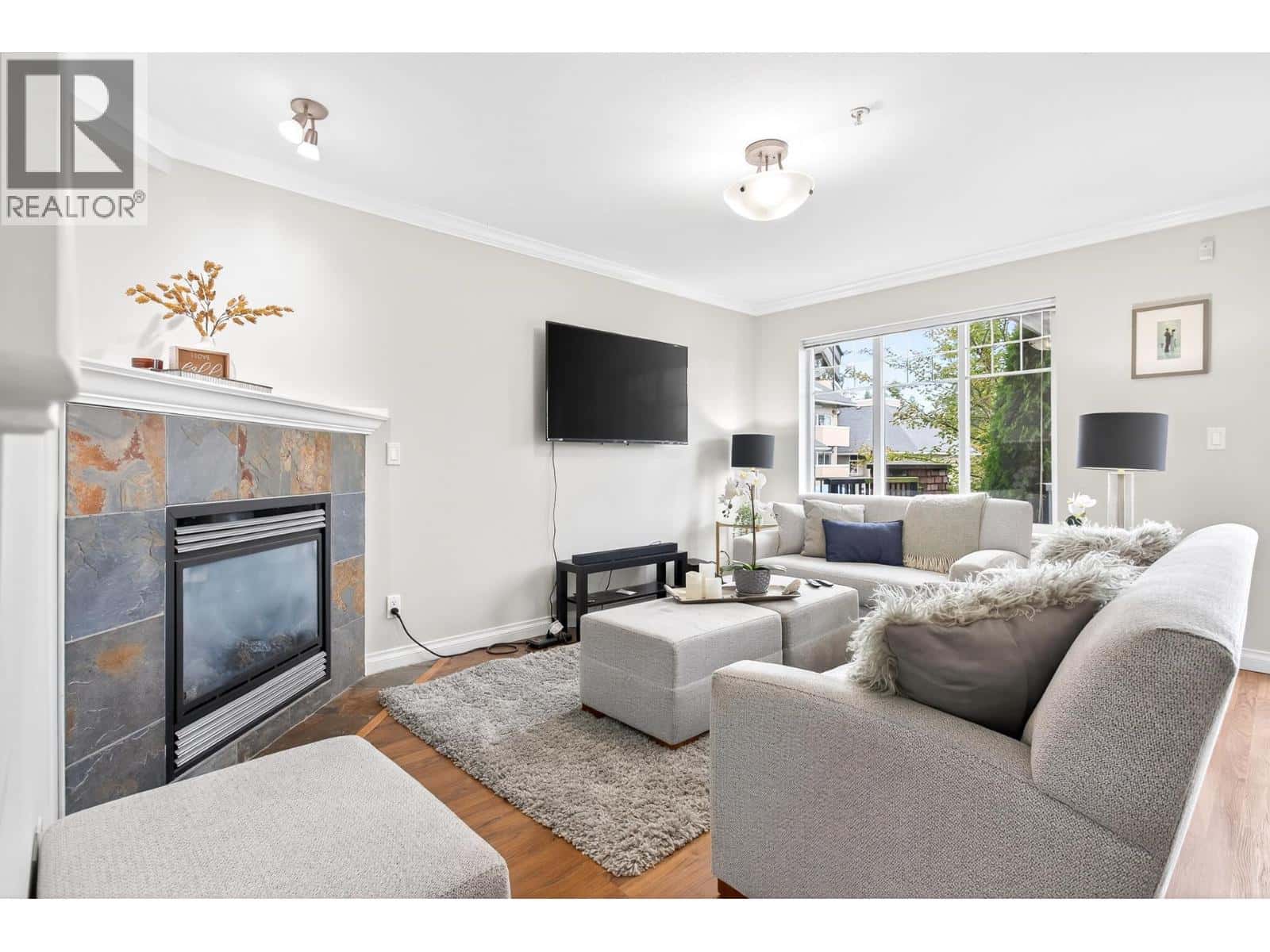 212 1567 GRANT AVENUE — Port Coquitlam, British Columbia - Photo 4 of 33