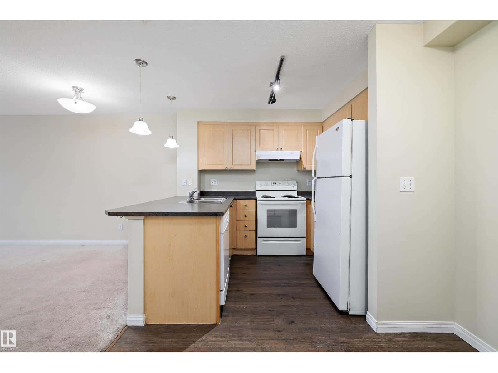 #213 636 MCALLISTER LO SW — Edmonton, Alberta - Photo 4 of 27