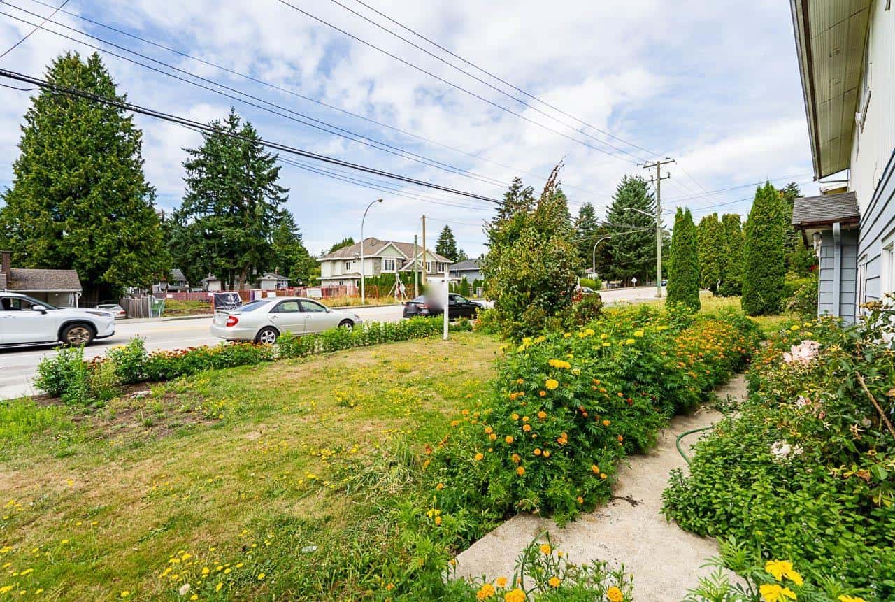 10038-10040 128 STREET — Surrey, British Columbia - Photo 5 of 27