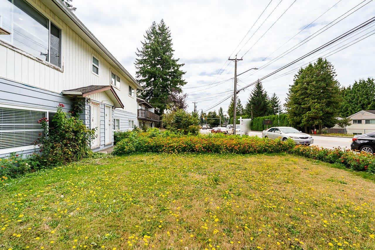 10038-10040 128 STREET — Surrey, British Columbia - Photo 4 of 27