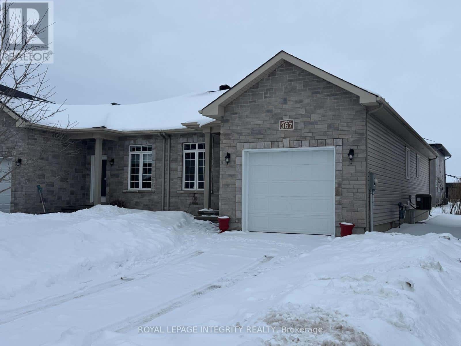 367 TRILLIUM CIRCLE — Alfred and Plantagenet, Ontario - Photo 2 of 6