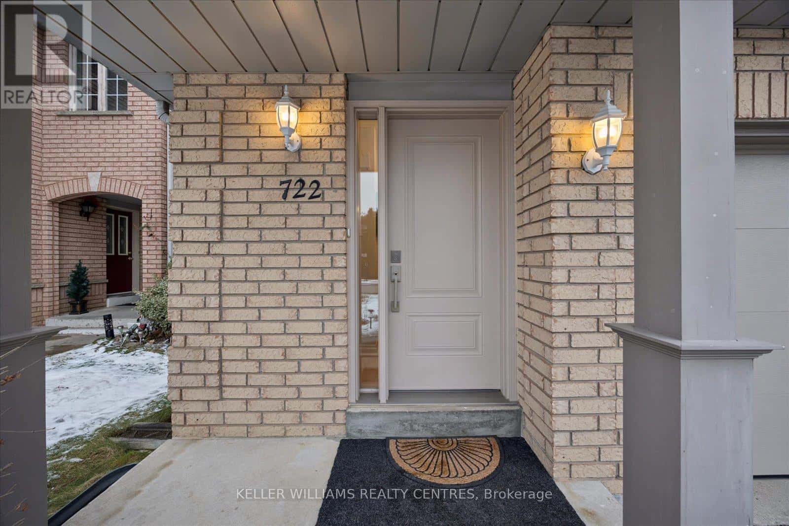 722 WALPOLE CRESCENT — Newmarket (Stonehaven-Wyndham), Ontario - Photo 2 of 30