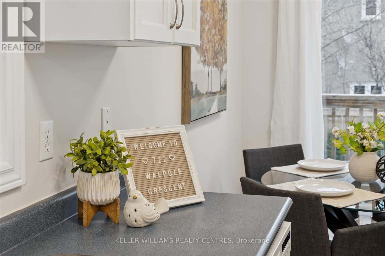 722 WALPOLE CRESCENT — Newmarket (Stonehaven-Wyndham), Ontario - Photo 5 of 30