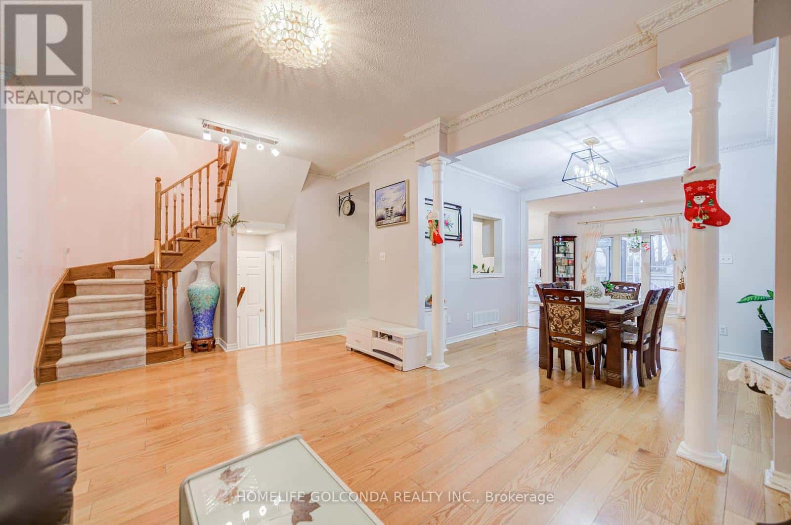 25 EASTPINE DRIVE — Markham (Milliken Mills West), Ontario - Photo 4 of 40