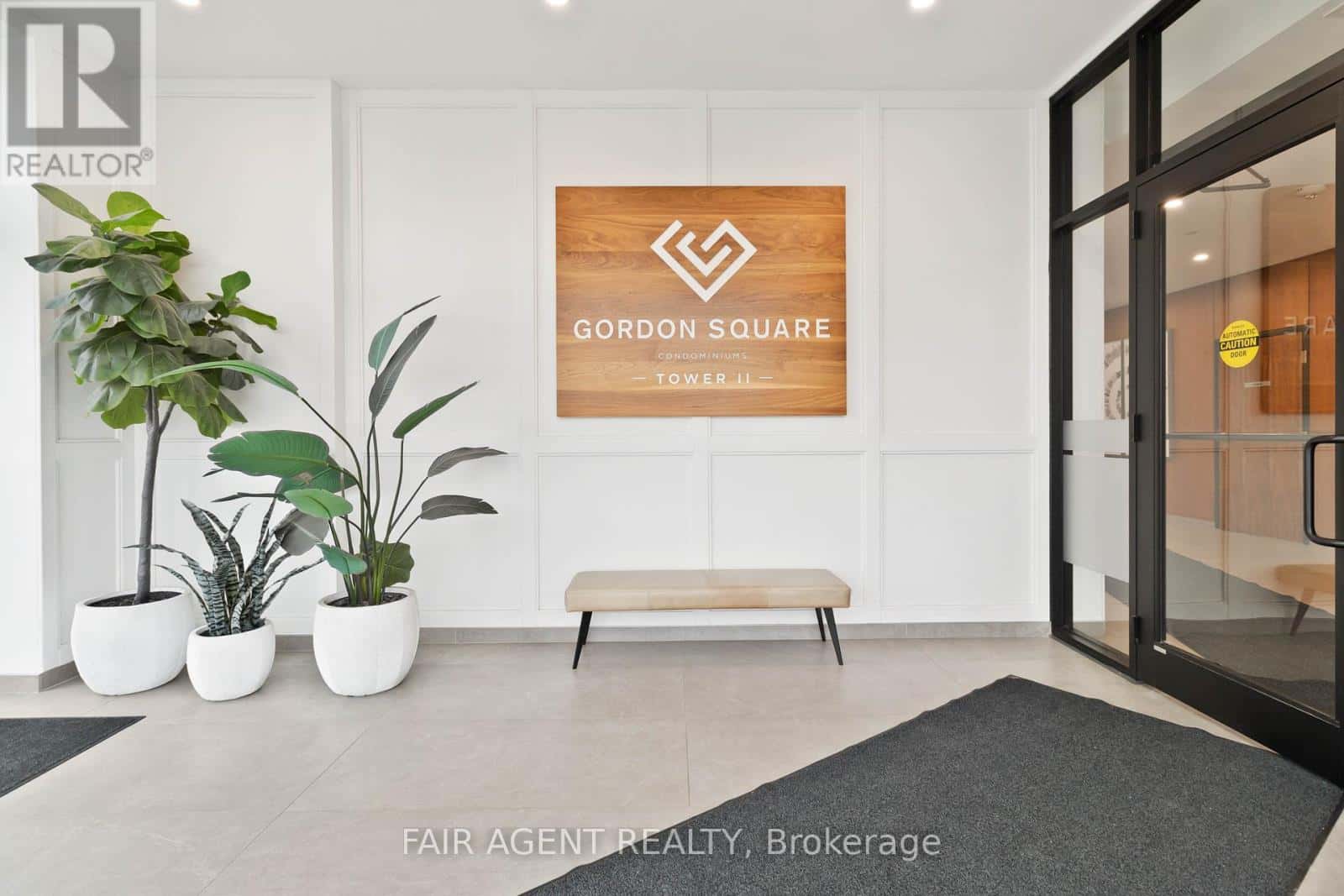 706 - 1880 GORDON STREET — Guelph (Pineridge/Westminster Woods), Ontario - Photo 2 of 24