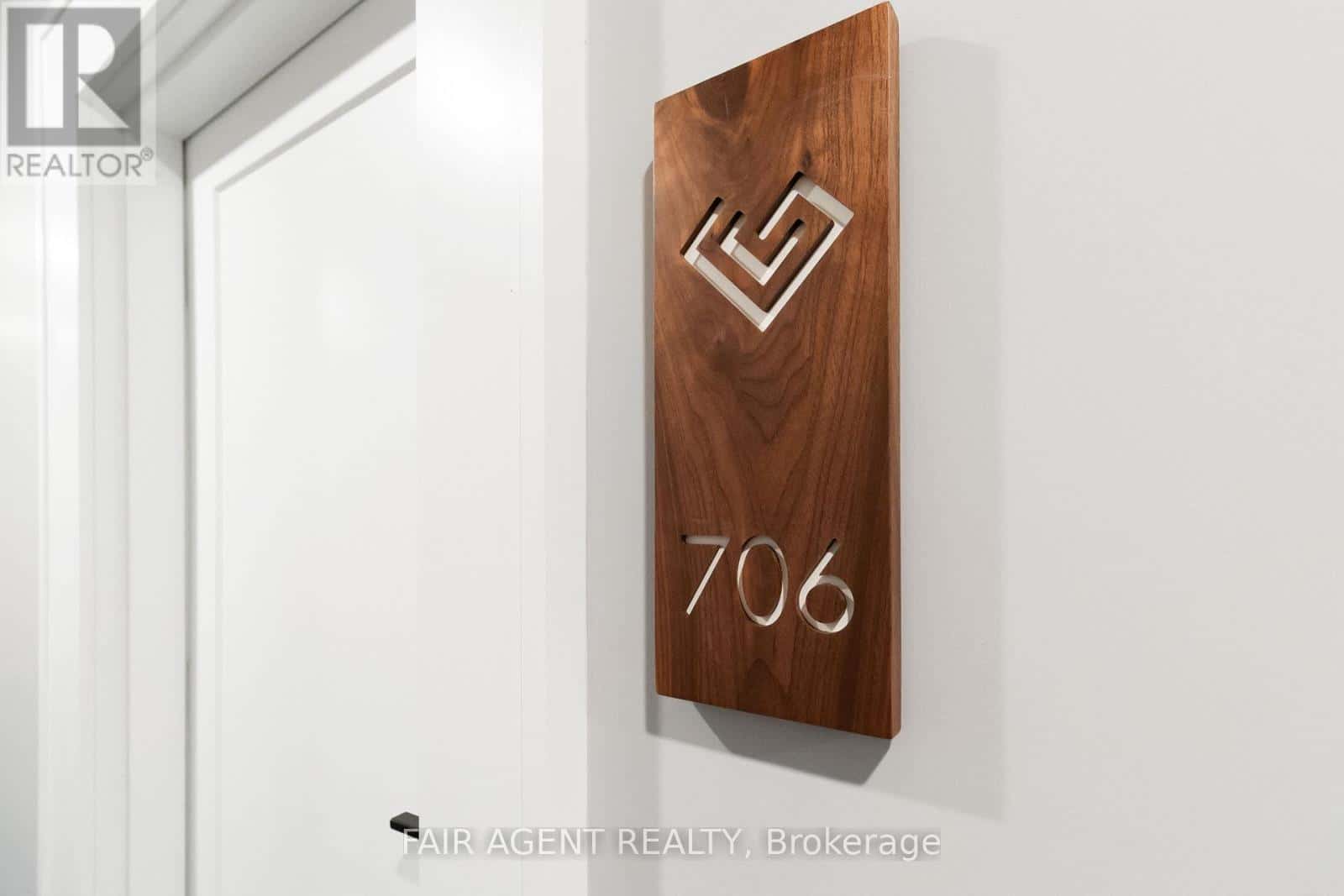 706 - 1880 GORDON STREET — Guelph (Pineridge/Westminster Woods), Ontario - Photo 3 of 24