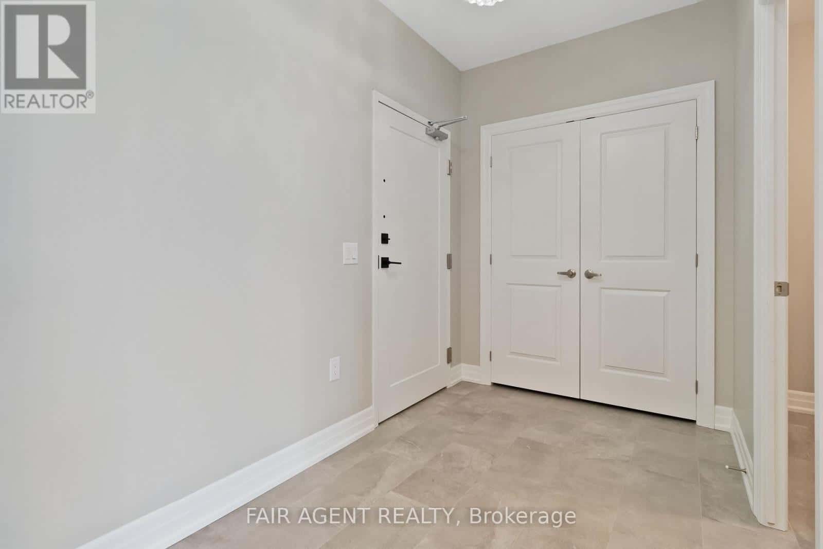 706 - 1880 GORDON STREET — Guelph (Pineridge/Westminster Woods), Ontario - Photo 4 of 24