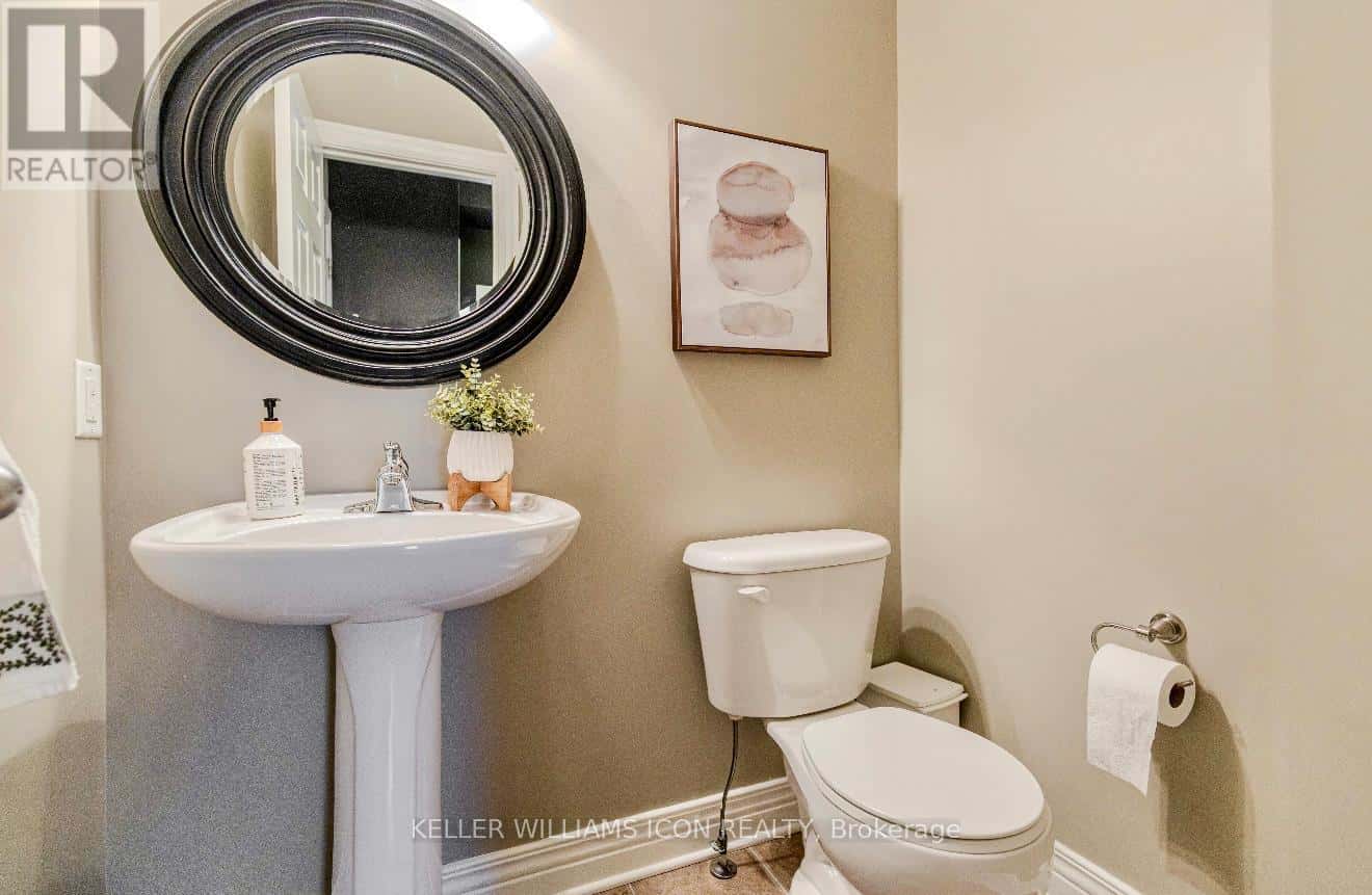 40 HUNTCLIFF PLACE — Ottawa, Ontario - Photo 4 of 42