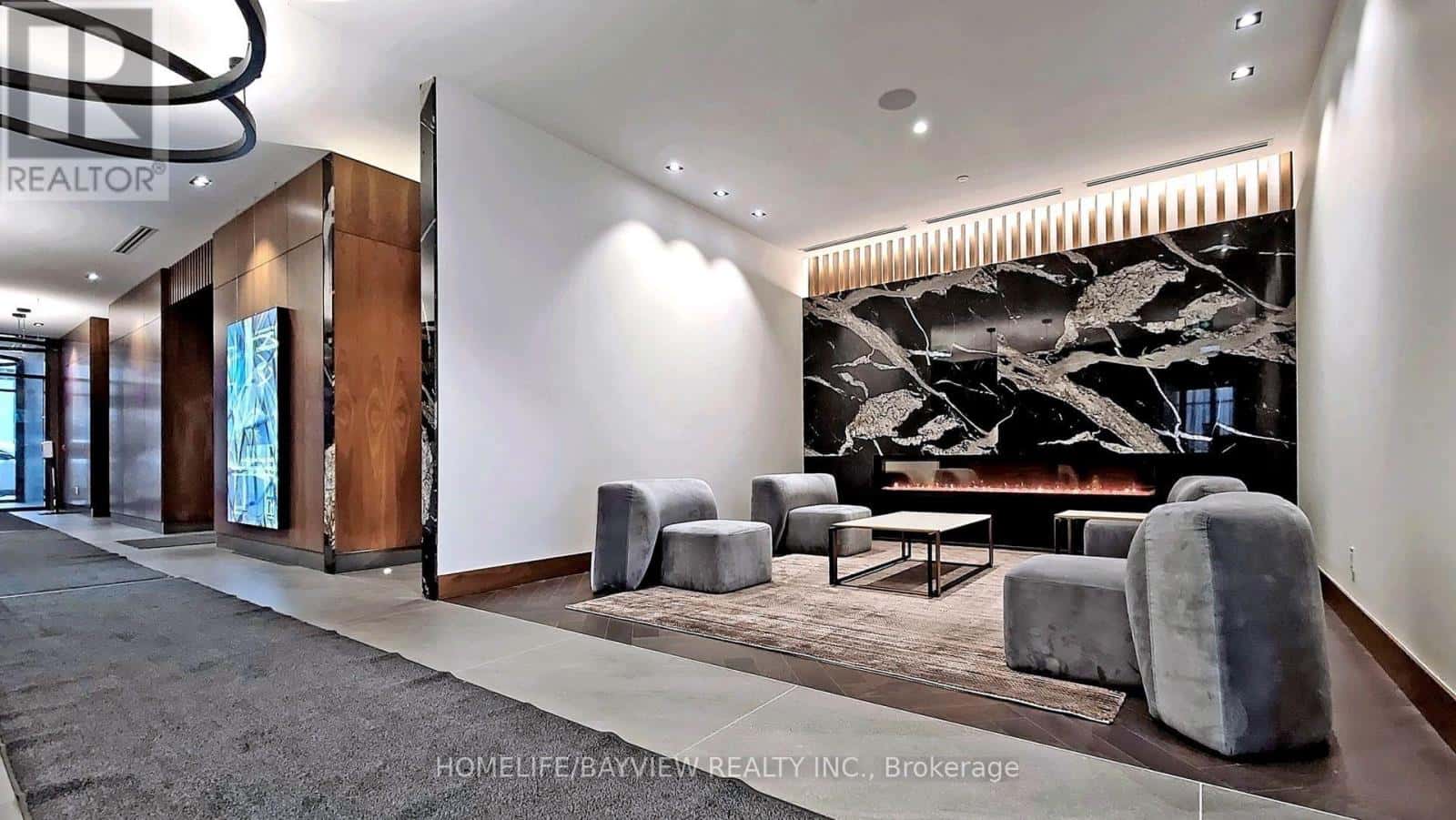 2218 - 7895 JANE STREET — Vaughan (Concord), Ontario - Photo 3 of 29