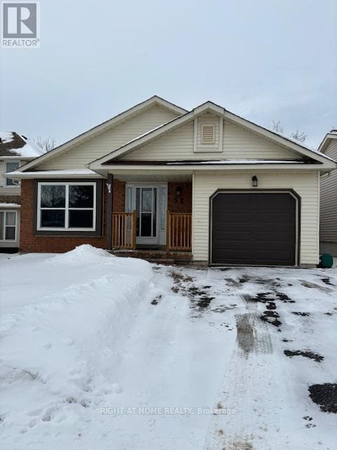 52 GOSNEY CRESCENT — Barrie (Painswick North), Ontario - Main photo