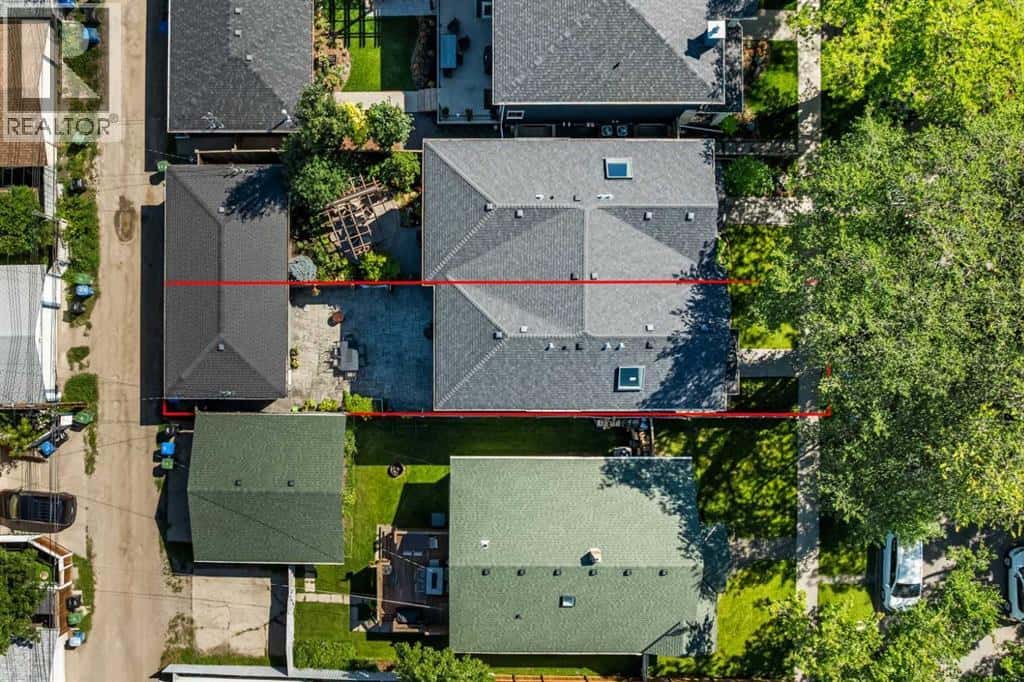 120 7 Avenue NE — Calgary, Alberta - Photo 3 of 50