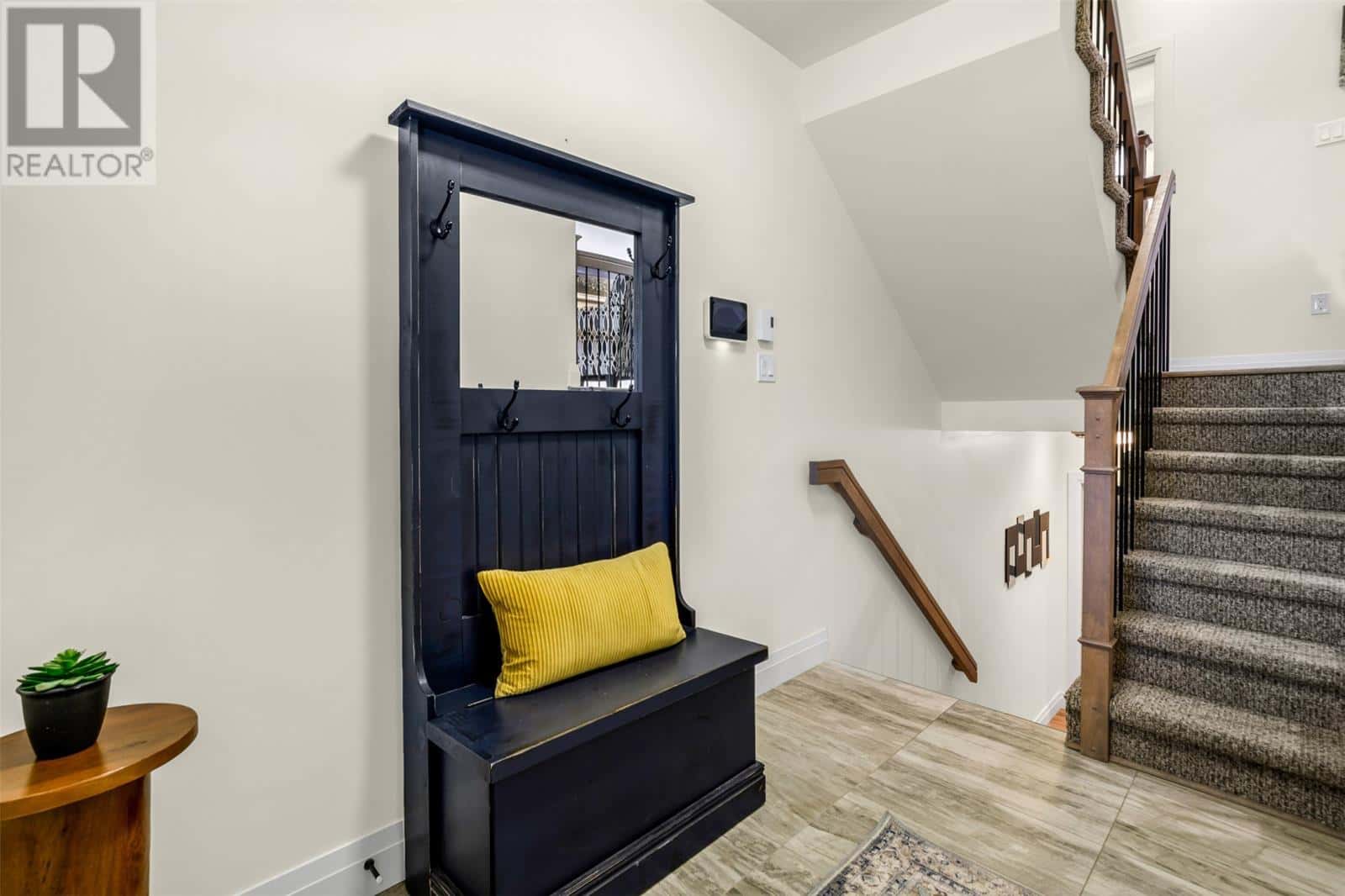 71 Charter Avenue — St. John's, Newfoundland & Labrador - Photo 4 of 39