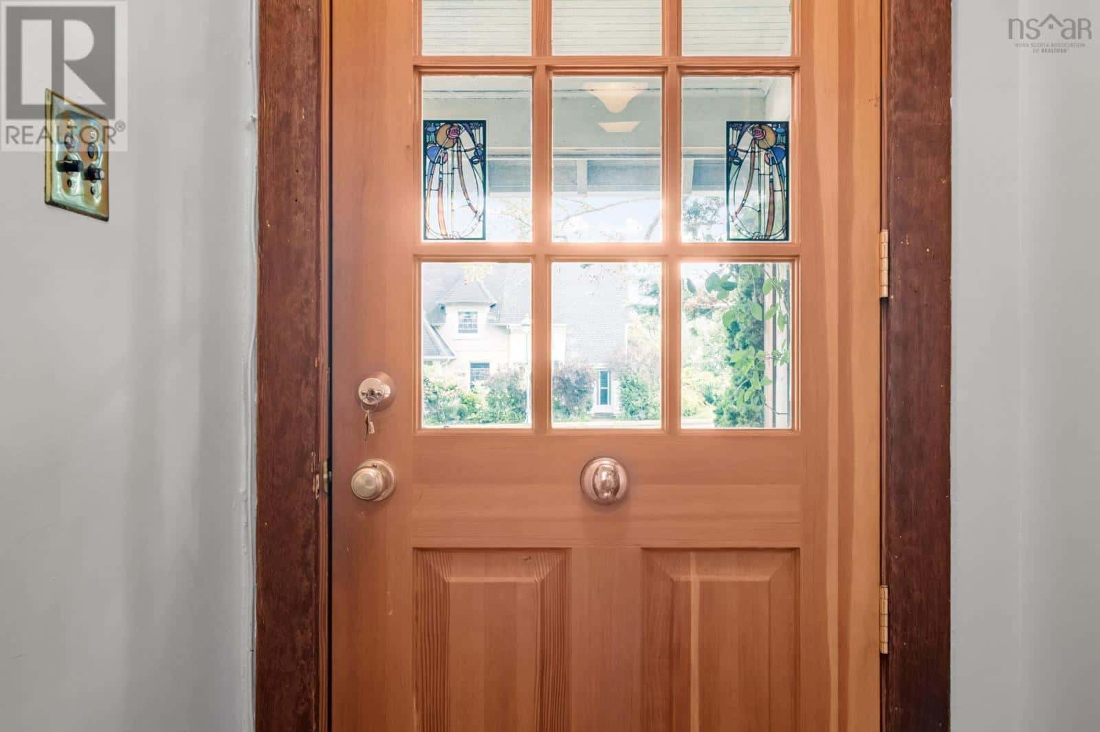 5523 Sebastian Pl — Halifax, Nova Scotia - Photo 4 of 50