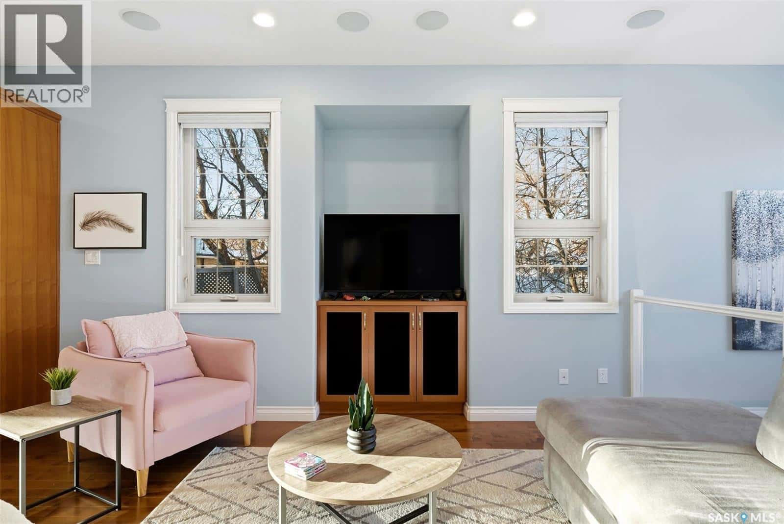 56 Stapleford CRESCENT — Regina, Saskatchewan - Photo 3 of 34