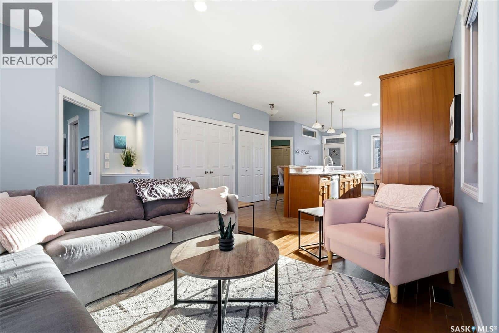 56 Stapleford CRESCENT — Regina, Saskatchewan - Photo 4 of 34