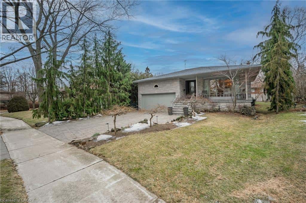 265 WINDY OAKS Drive — Mississauga, Ontario - Photo 2 of 50