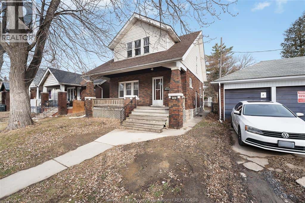 1184 BRUCE AVENUE — Windsor, Ontario - Photo 2 of 33