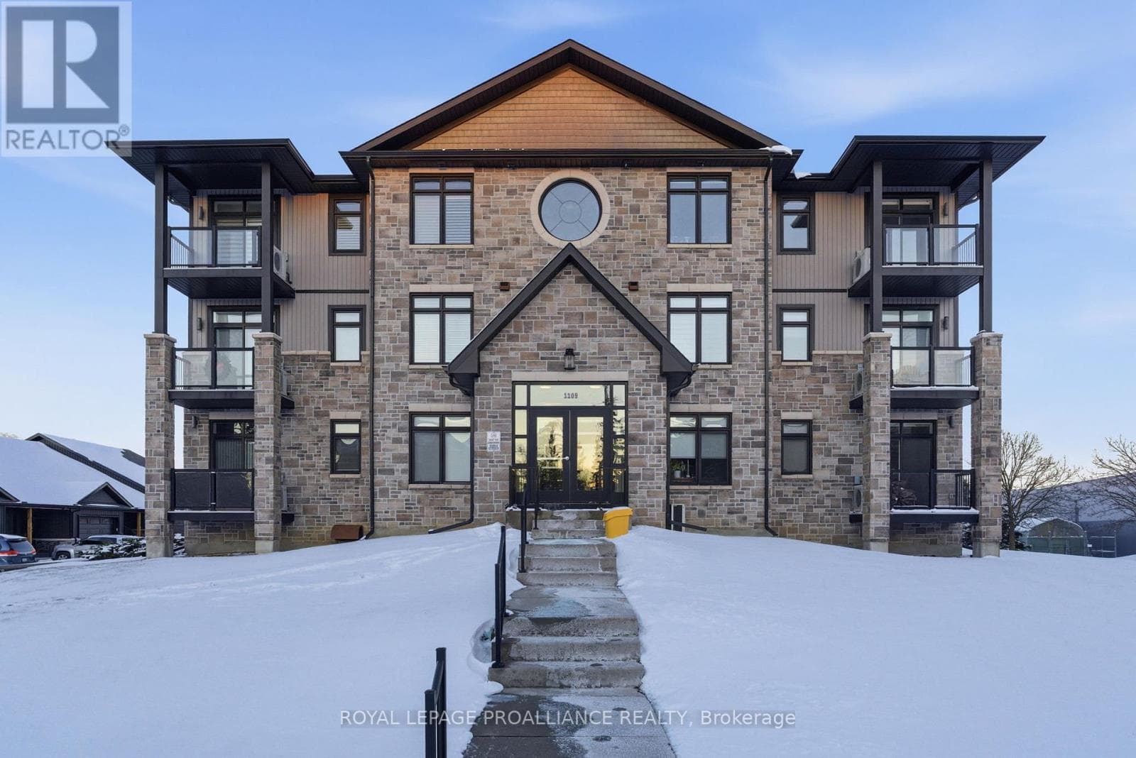 1109 MILLWOOD AVENUE — Brockville, Ontario - Main photo