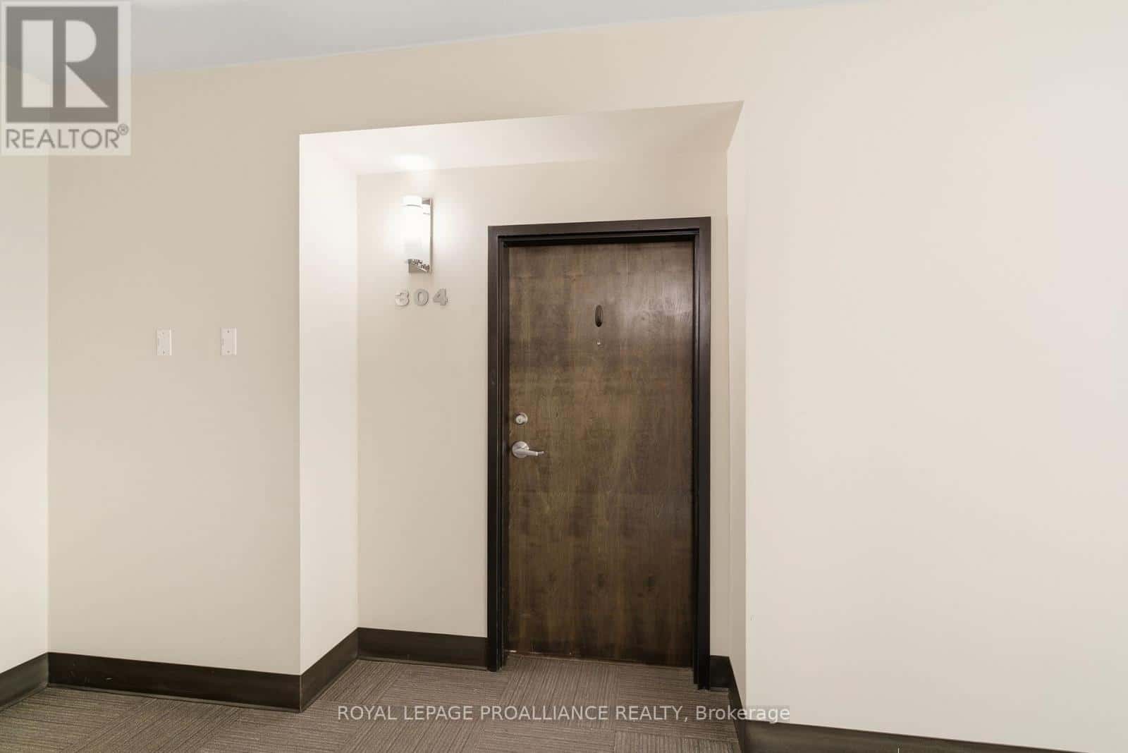 1109 MILLWOOD AVENUE — Brockville, Ontario - Photo 2 of 42