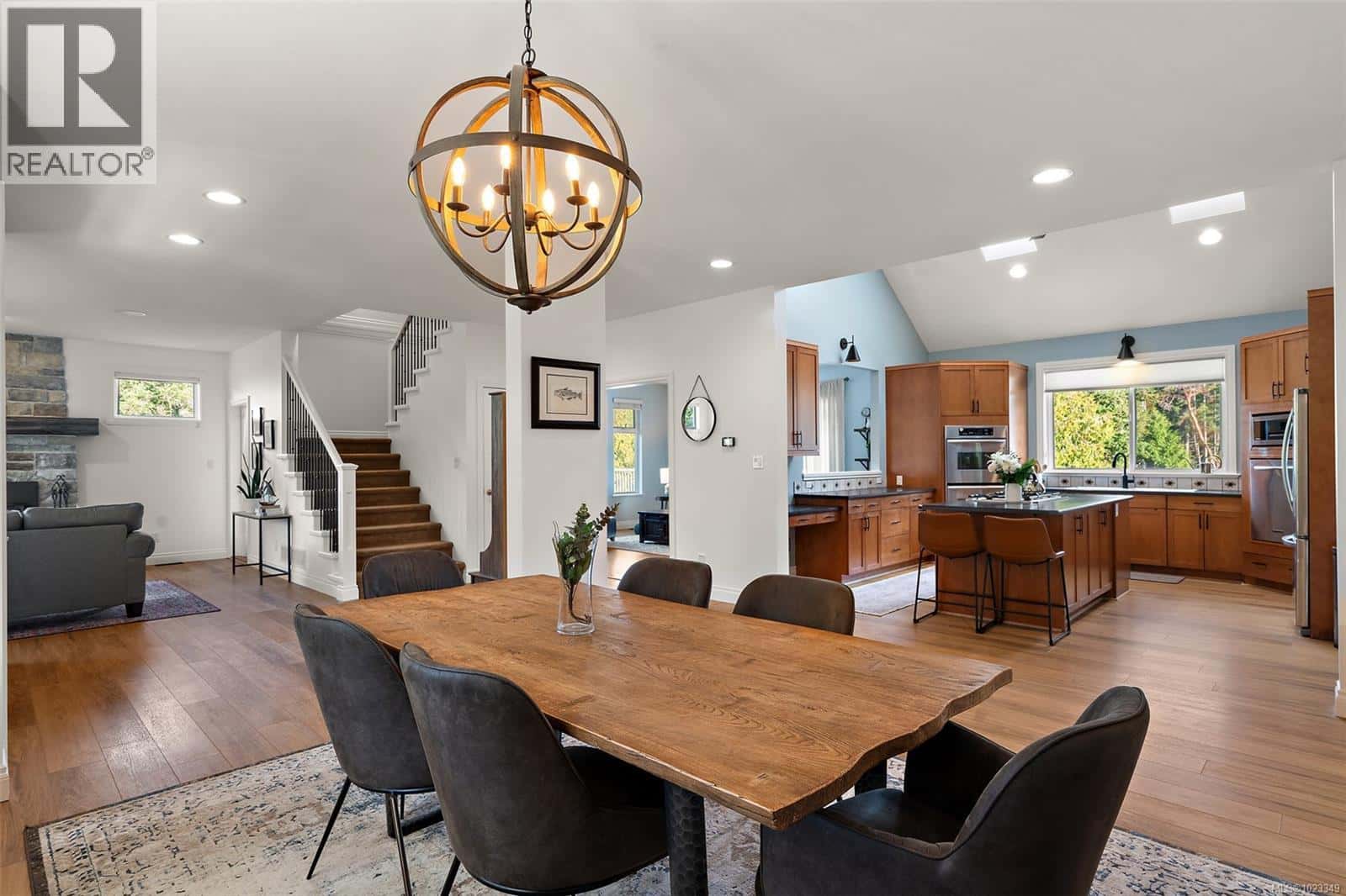 3965 Hi-Mount Dr — Metchosin, British Columbia - Photo 4 of 55