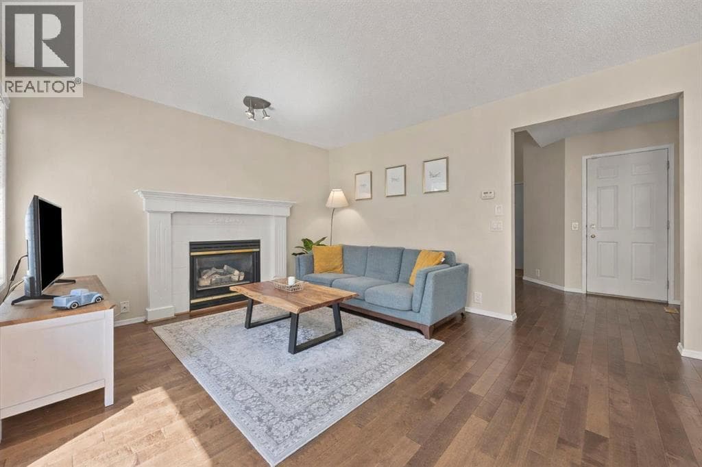 71 Somercrest Close SW — Calgary, Alberta - Main photo