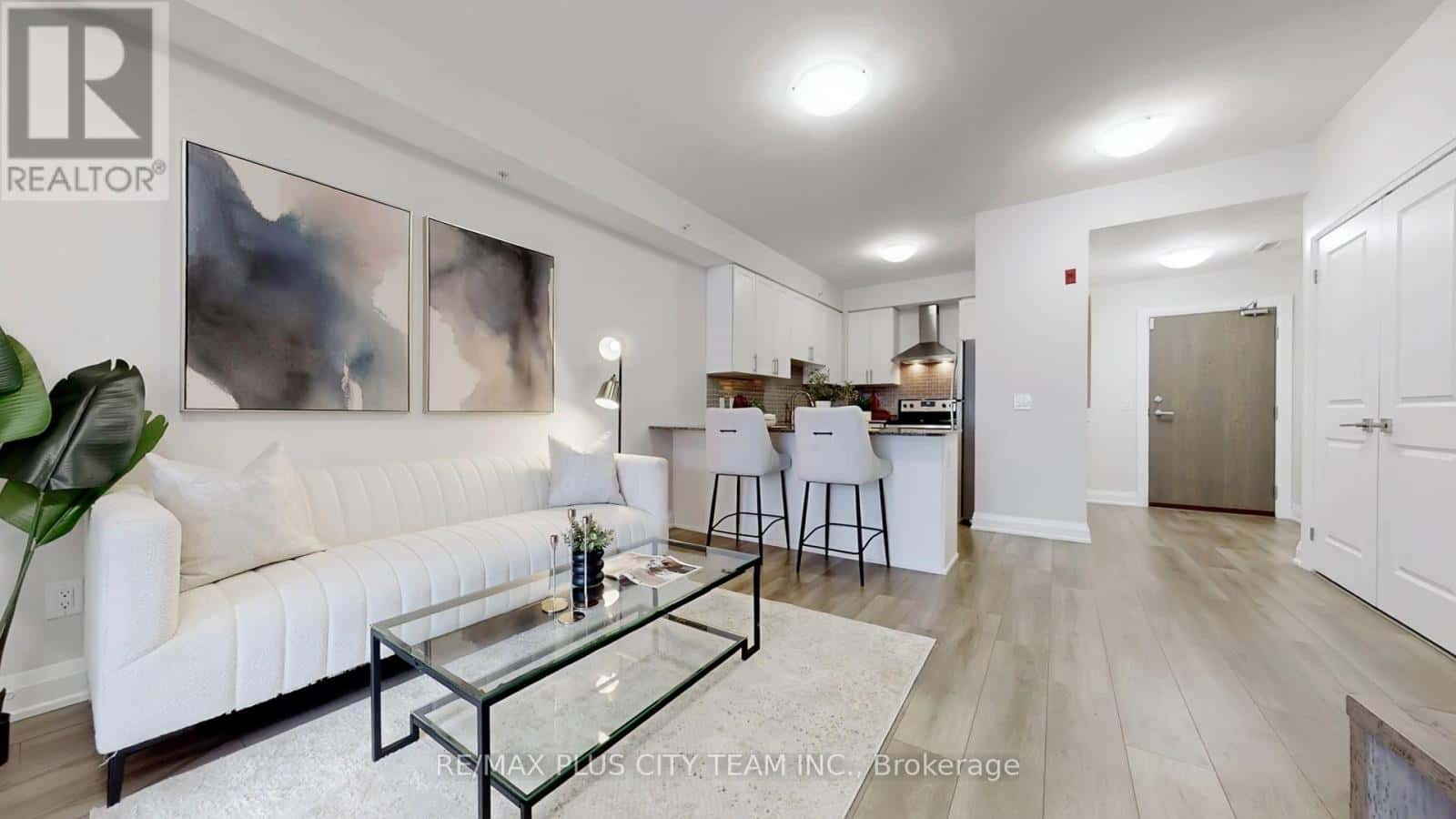 120 - 481 RUPERT AVENUE — Whitchurch-Stouffville (Stouffville), Ontario - Photo 2 of 45