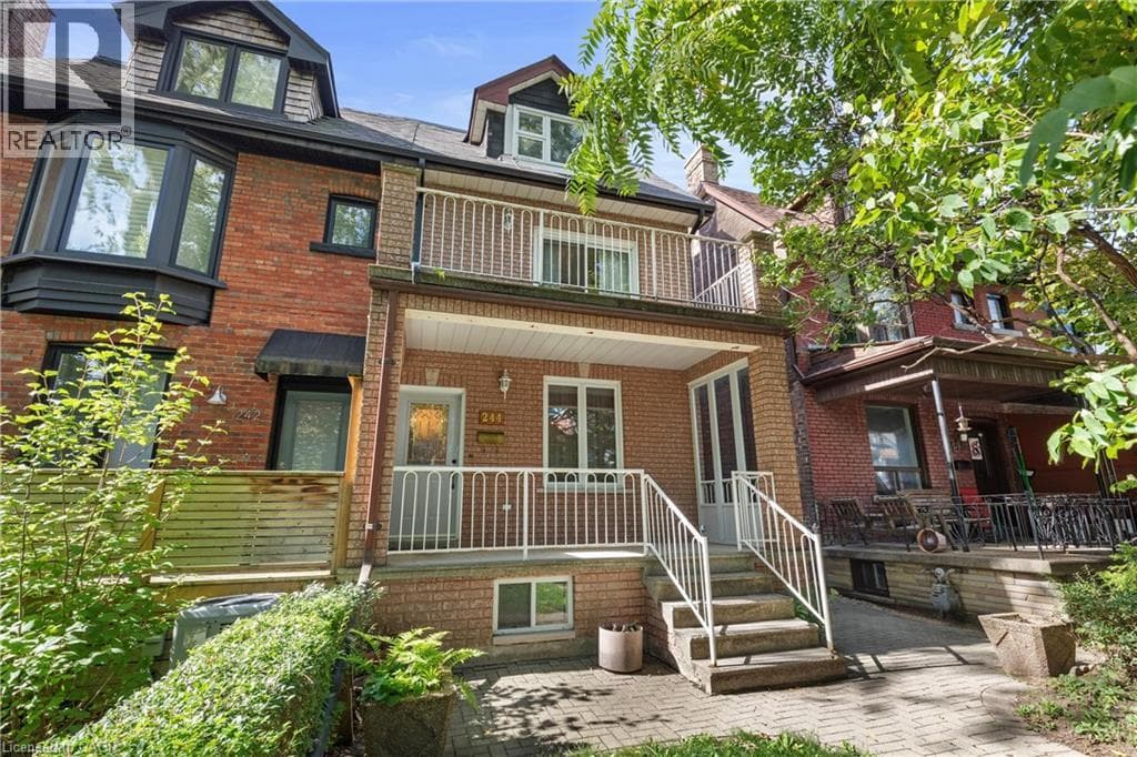 244 GRACE Street — Toronto, Ontario - Main photo