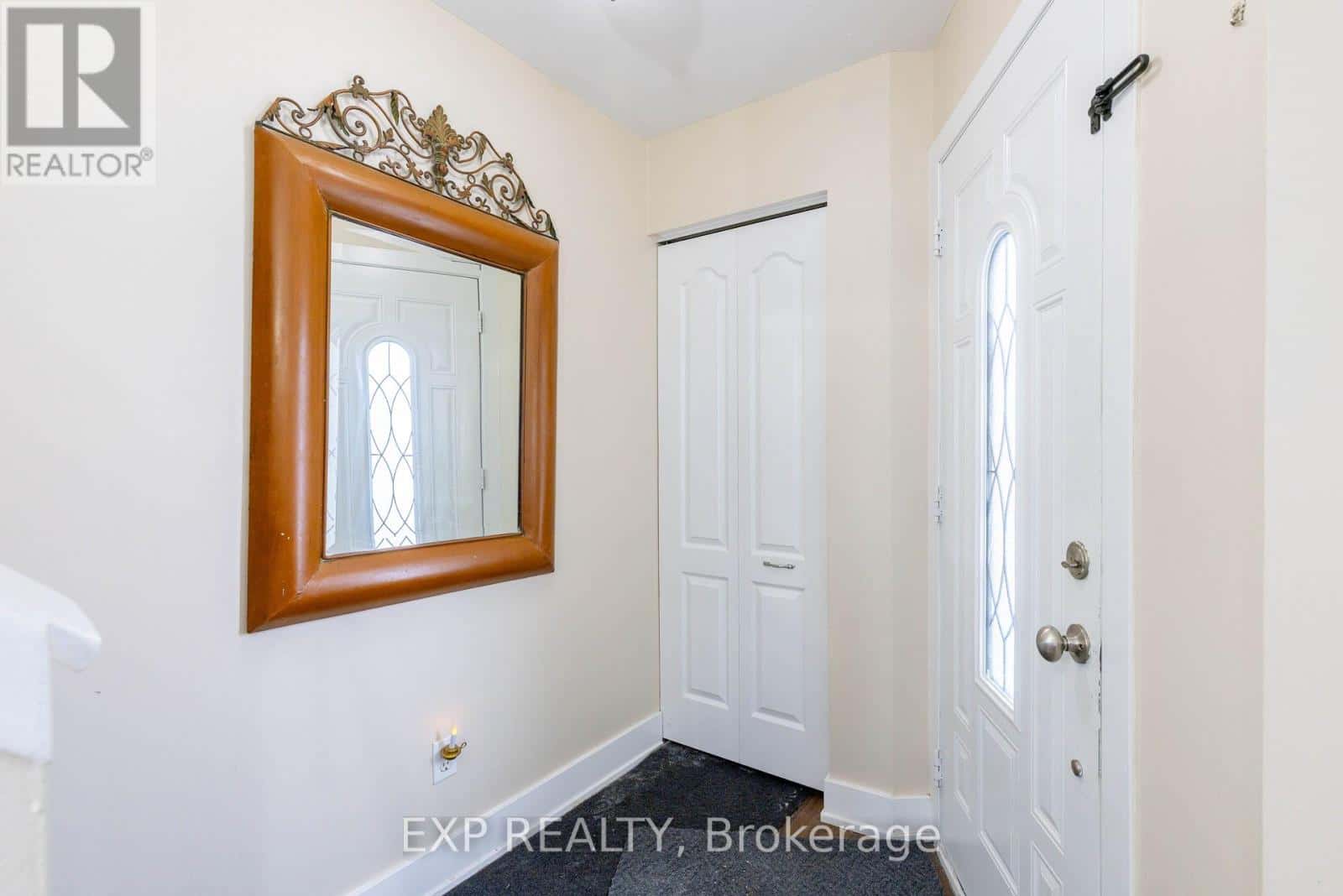 102 THE COUNTRY WAY — Kitchener, Ontario - Photo 5 of 29