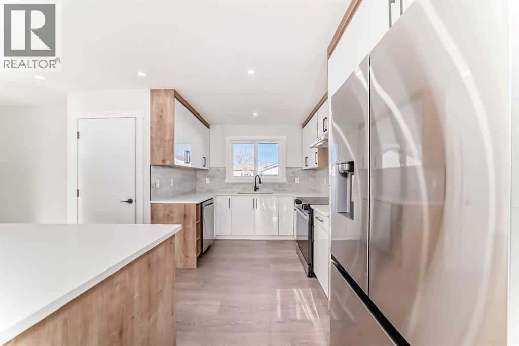 116 Rundlecairn Rise NE — Calgary, Alberta - Photo 4 of 50