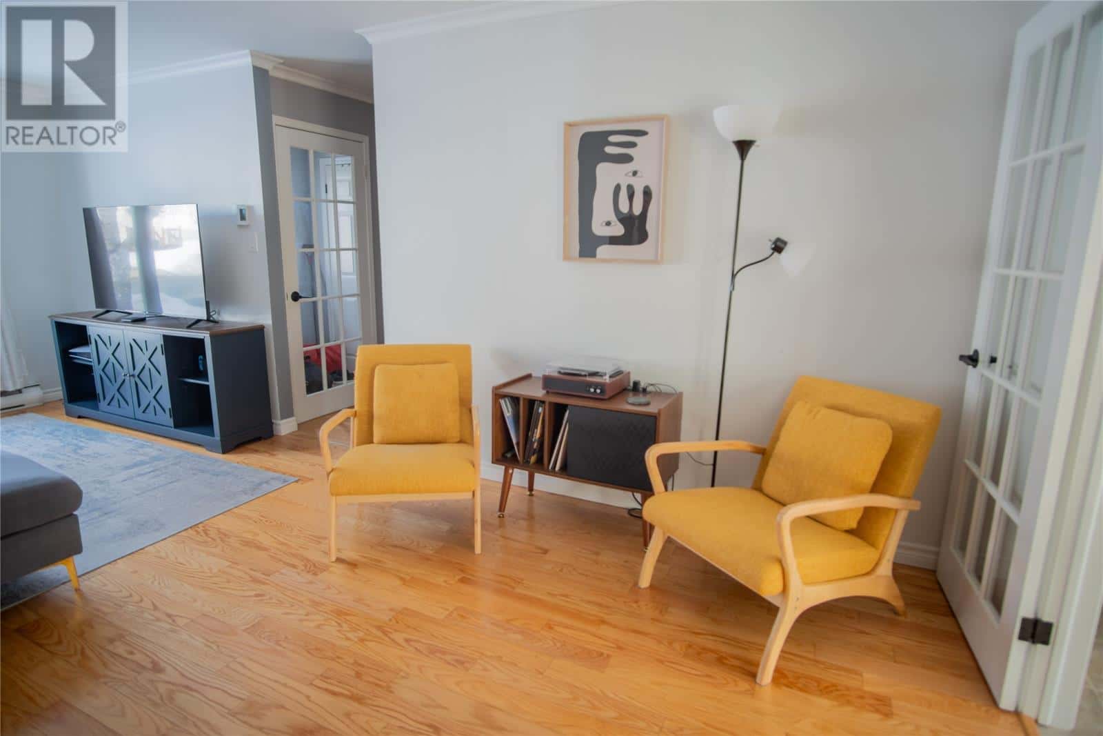 17 Channel Street — St. John's, Newfoundland & Labrador - Photo 3 of 31