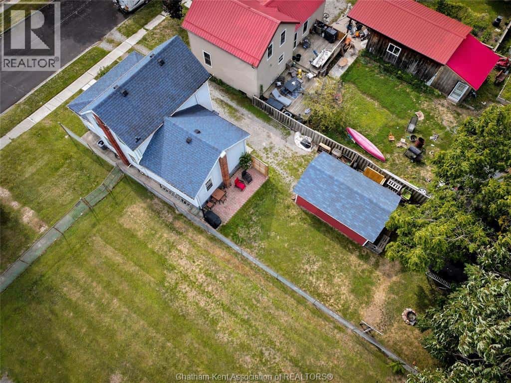 87 GEORGE STREET — Blenheim, Ontario - Photo 2 of 21