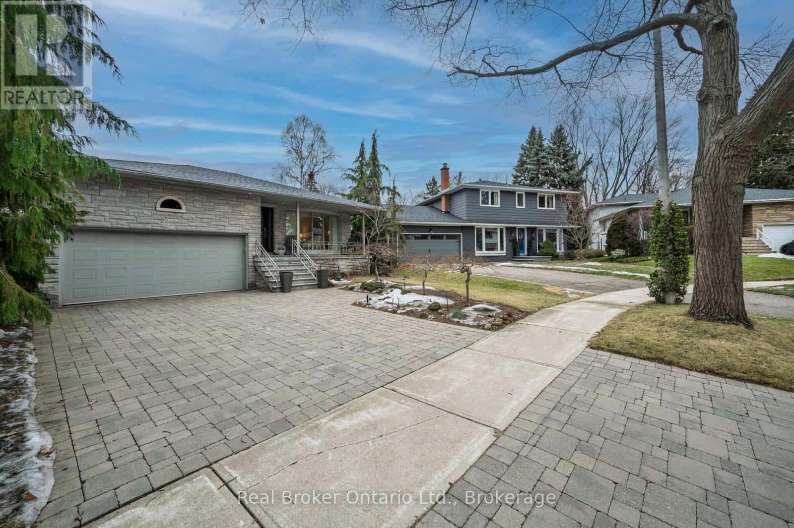 265 WINDY OAKS — Mississauga (Mineola), Ontario - Photo 3 of 50