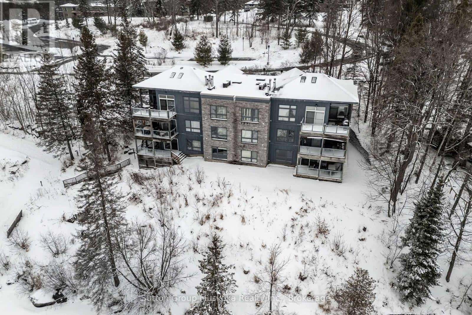 BUILDING 6 - UNIT 203 - 1235 DEERHURST DRIVE — Huntsville (Chaffey), Ontario - Photo 2 of 44