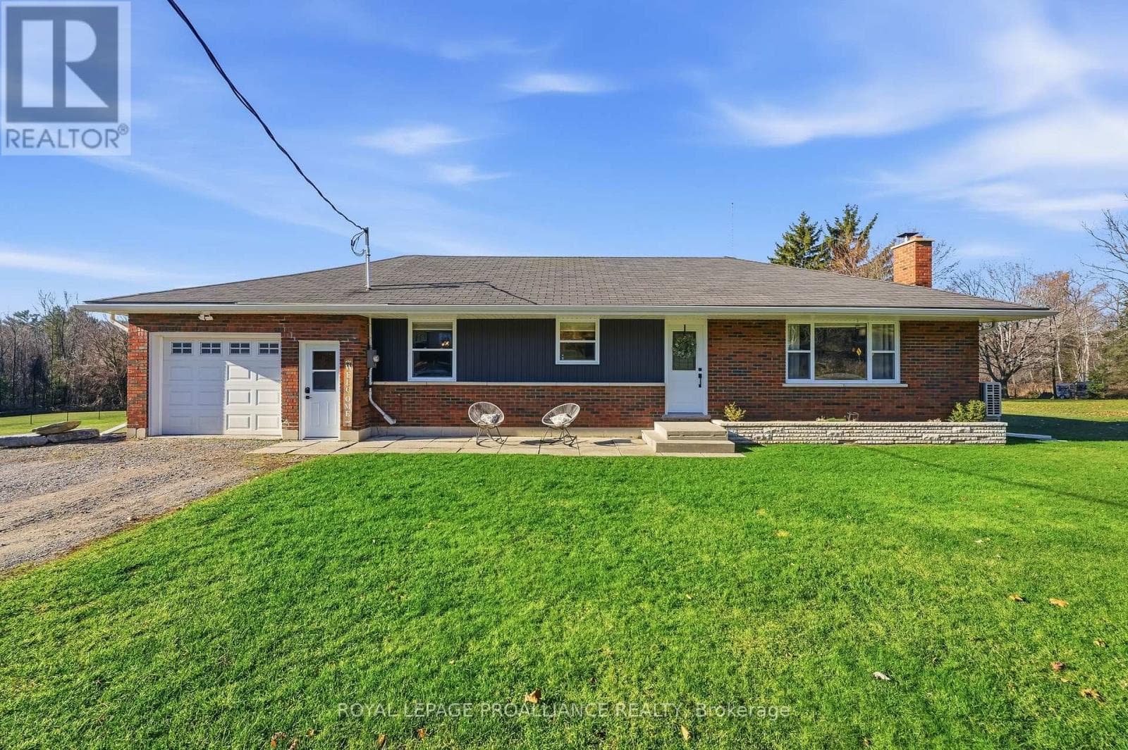 3810 BURNHAM STREET N — Hamilton Township, Ontario - Main photo