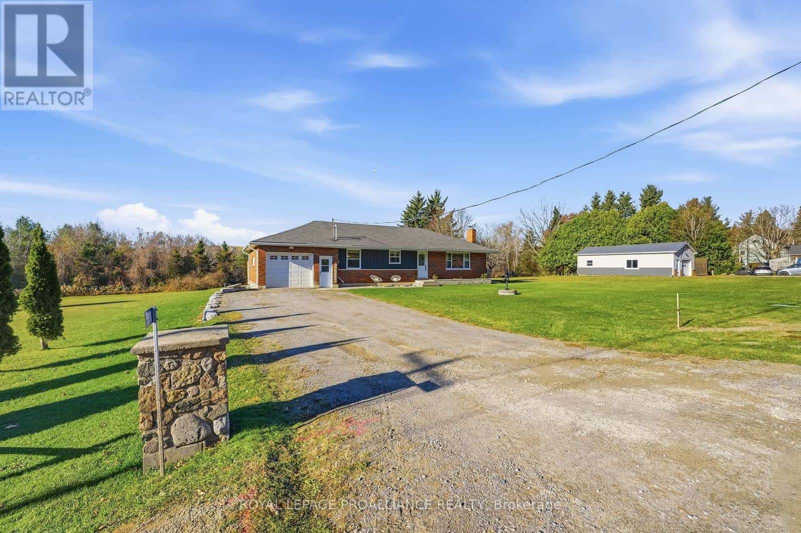 3810 BURNHAM STREET N — Hamilton Township, Ontario - Photo 4 of 50