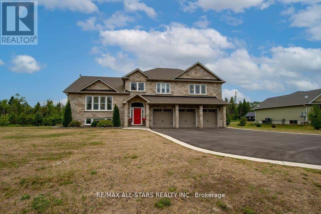 15 RUSTLEWOOD AVENUE — Kawartha Lakes (Manvers), Ontario - Photo 2 of 46