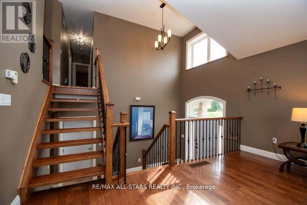 15 RUSTLEWOOD AVENUE — Kawartha Lakes (Manvers), Ontario - Photo 5 of 46