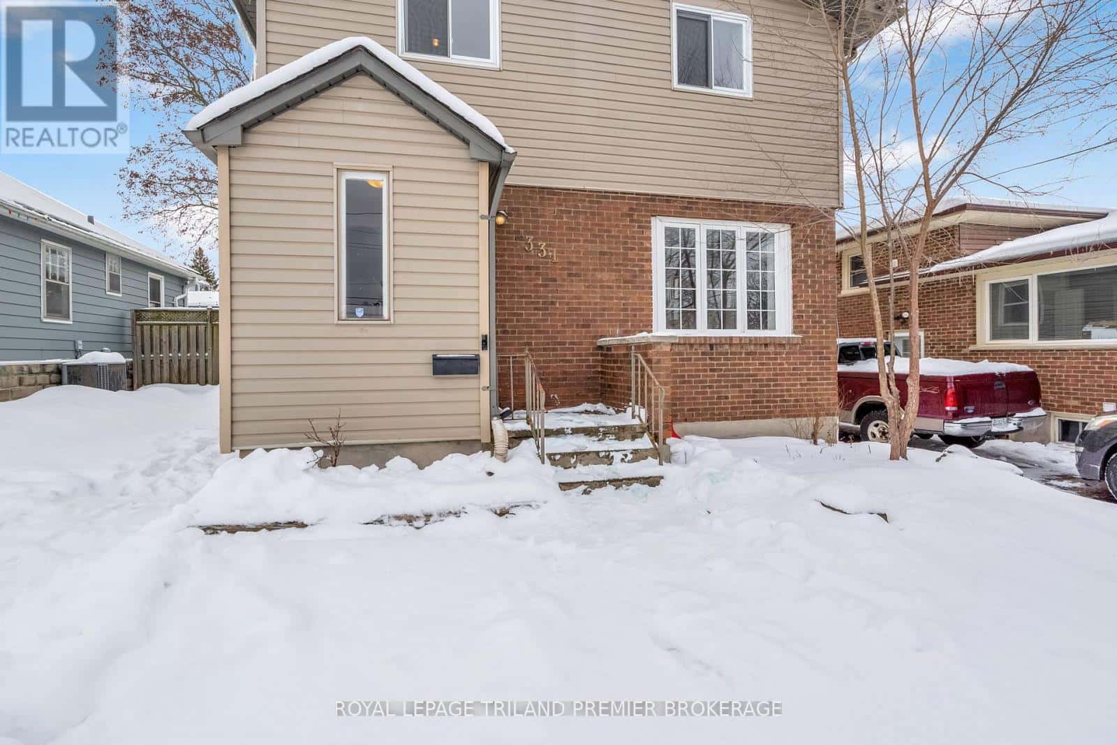 331 THOMPSON ROAD — London South (South I), Ontario - Photo 2 of 31