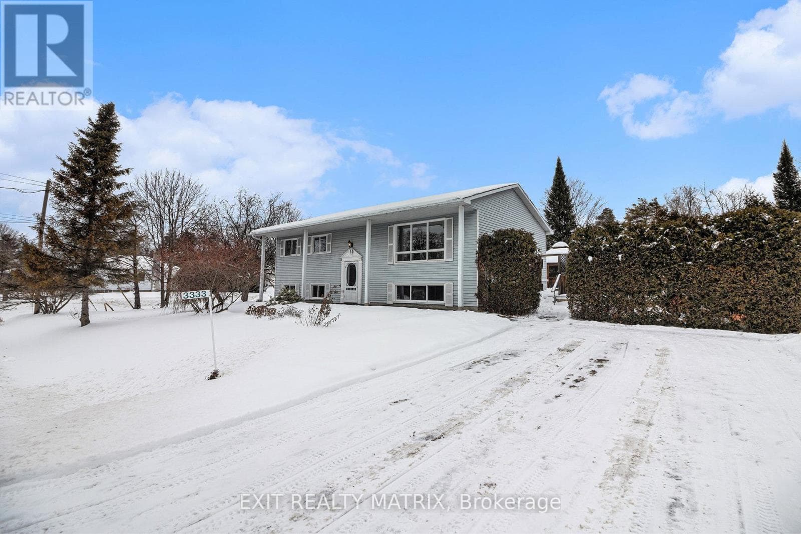 3333 WHITE SPRUCE STREET — Ottawa, Ontario - Main photo