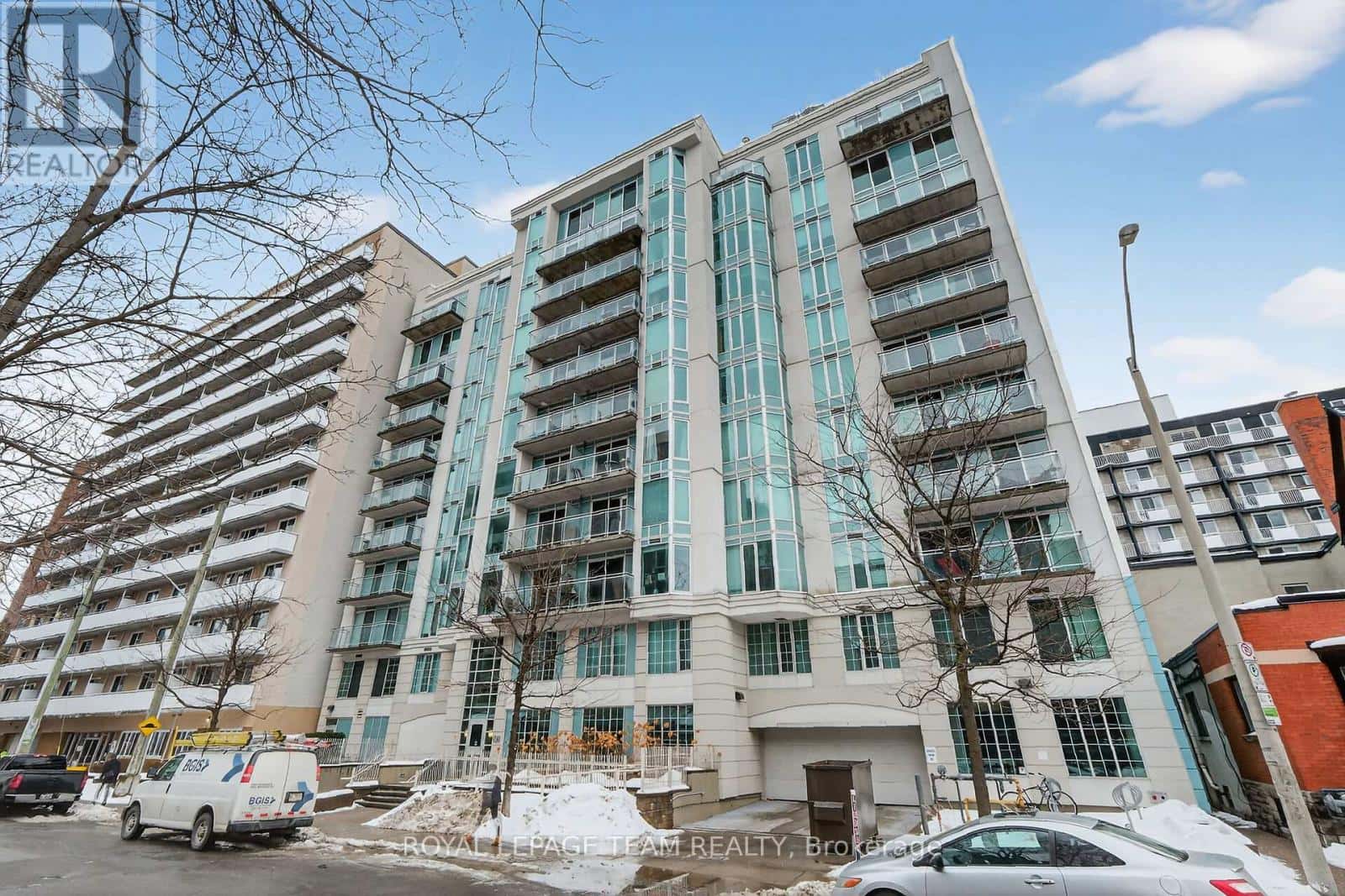 804 - 138 SOMERSET STREET W — Ottawa, Ontario - Photo 2 of 46